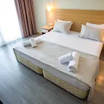 çilek Marina Çeşme