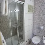 Otel çilek Marina Çeşme