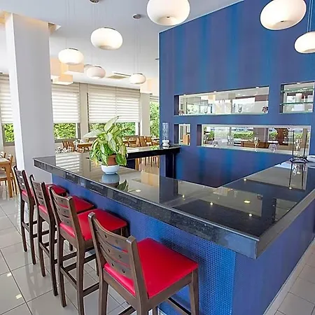 Cilek Marina Hotel Cesme